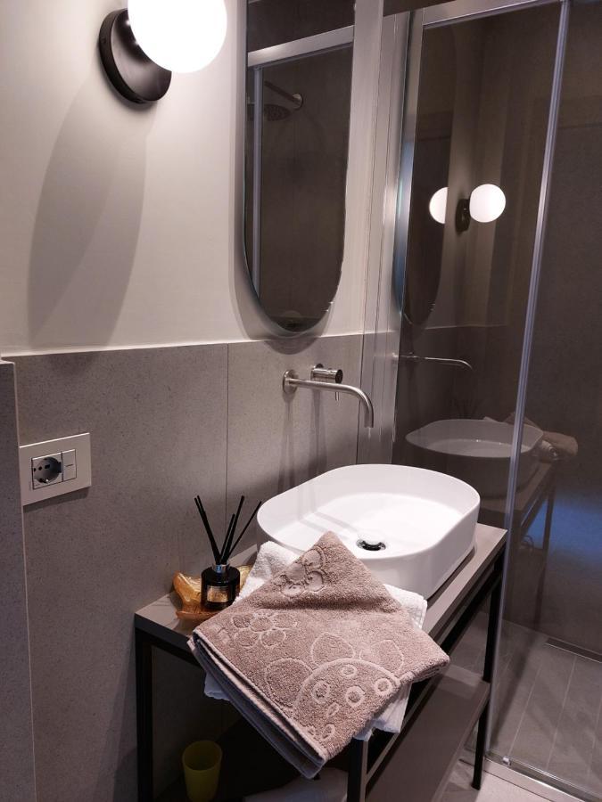 The 6 Apartments Rimini Ngoại thất bức ảnh